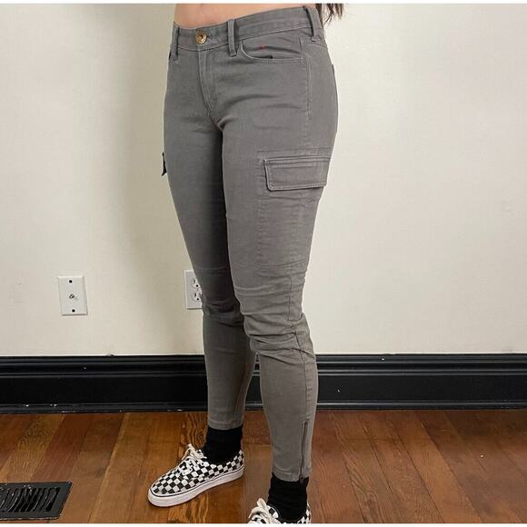 Banana Republic Cargo Pants - Picture 2 of 5